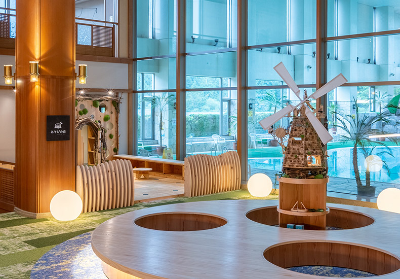 丘の広場、あそびの森